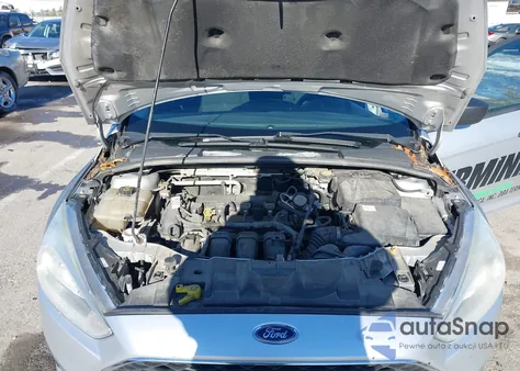 2016 Ford Focus S from USA, damaged, VIN 1FADP3E22GL352990